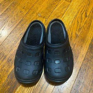Lands End Black Clogs Women’s Size 8